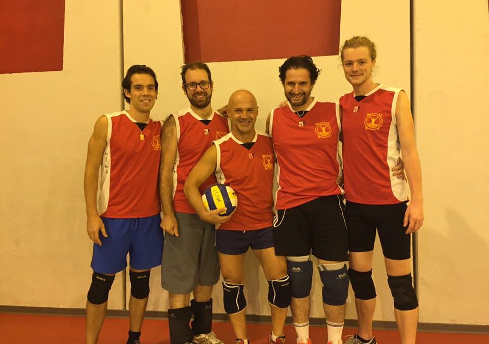 Une des equipes MUST gagne le championnat de volley FSGT (poule 2) !!!