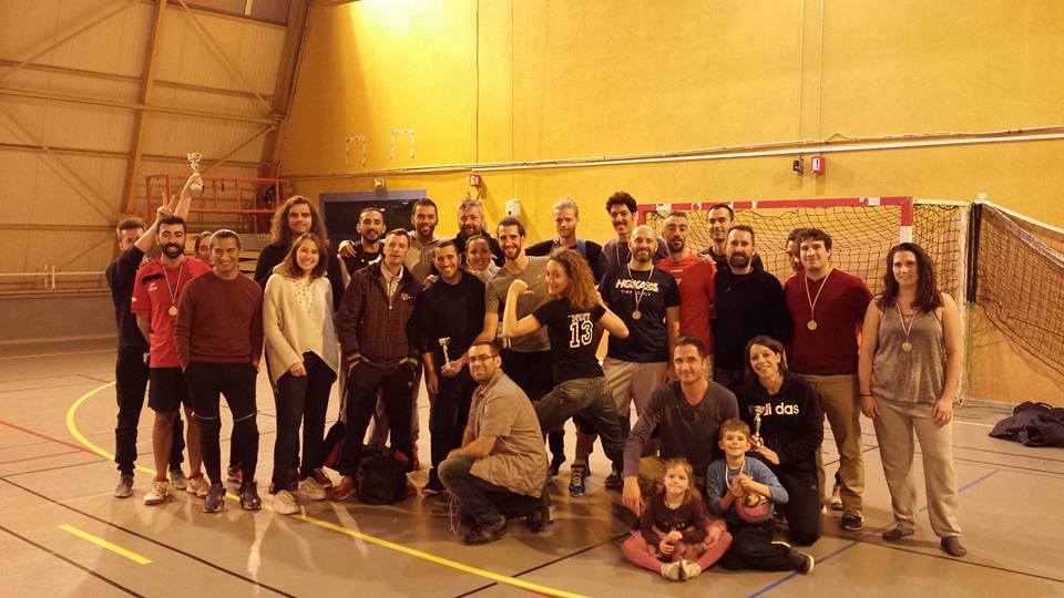 Une equipe MUST 3eme au tournoi de volley de Vitrolles !